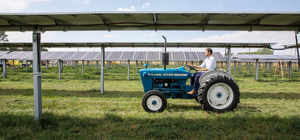 Tractor eléctrico solar