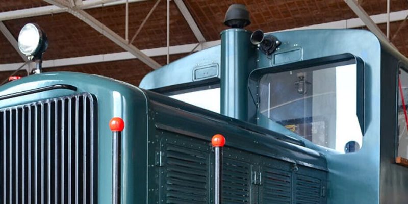 Tractor ferroviario